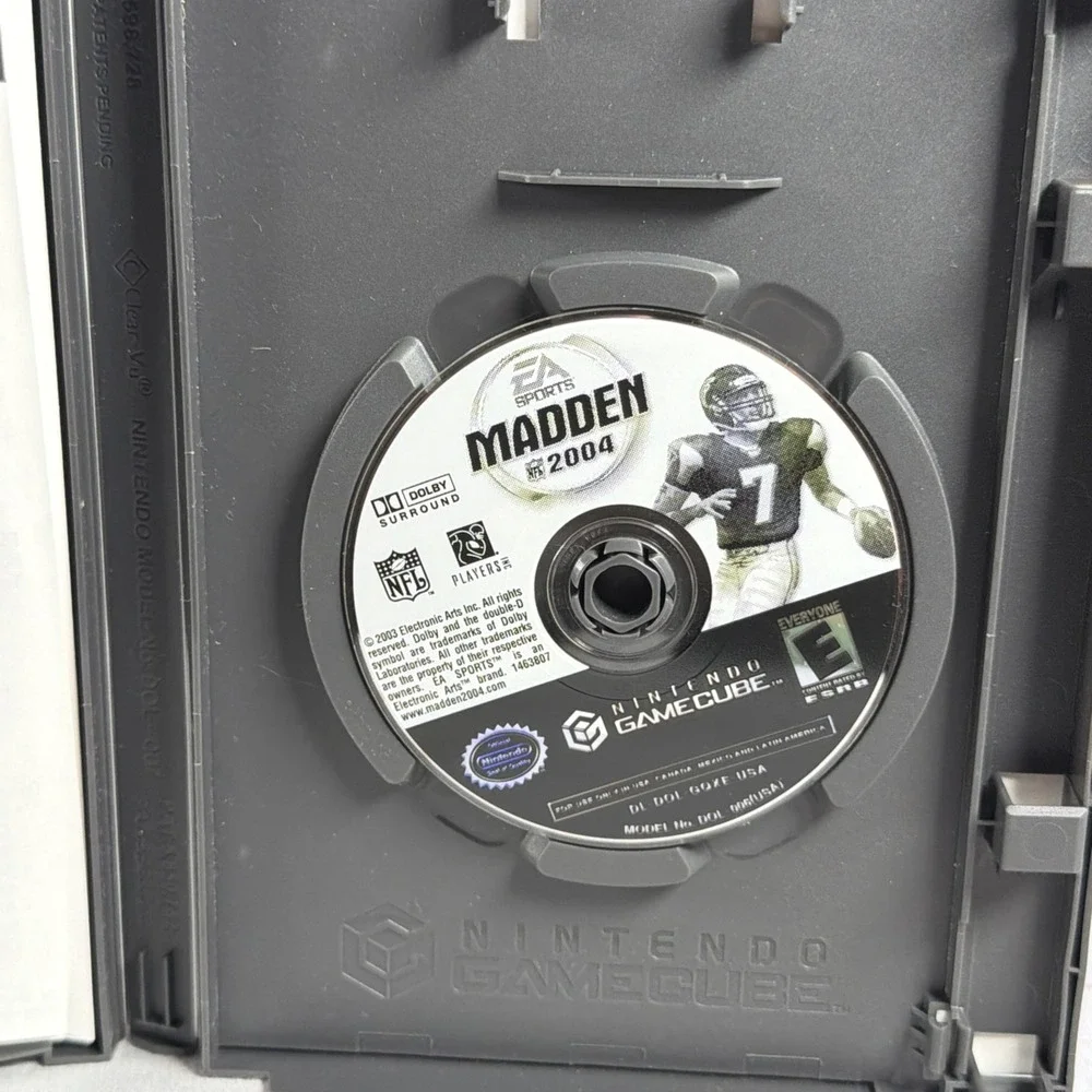 Madden NFL 2004 GameCube Case and Resurfaced Disc Complete Football